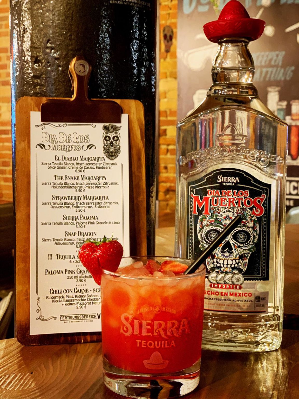Erdbeer-Margarita 😋 » Fertigungsbereich VI | Bar - Restaurant - Lounge